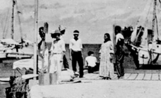 Illustration for article titled New photo might prove that Amelia Earhart didn’t die in crash